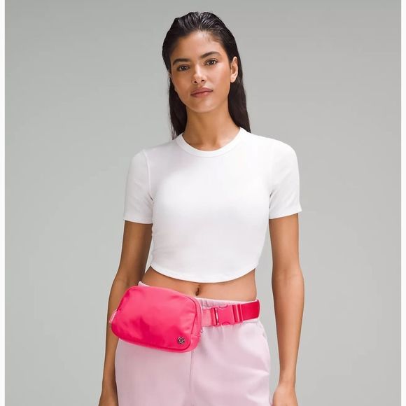 LULULEMON | ✨NEW✨ Everywhere Belt Bag 1L in Lip Gloss - Picture 6 of 7